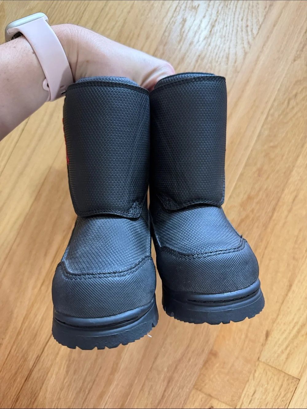 NWOB L.L. Bean Black and Red Hook and Loop Closure Snow Boots Sz 9